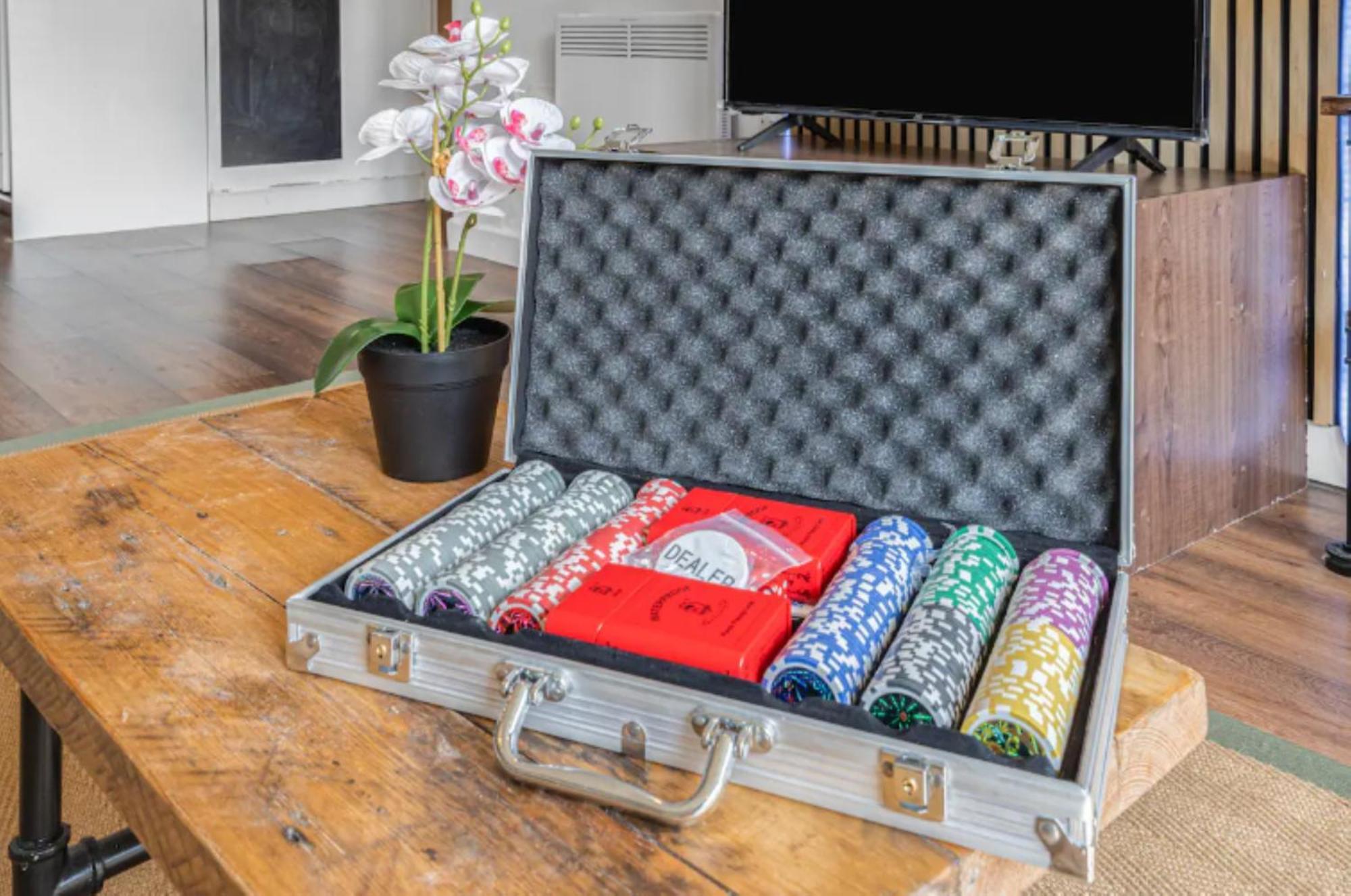 Oriental Suite 2 Bed 2 Bath Netflix And Free Parking, Games- Maihom Birmingham Eksteriør billede