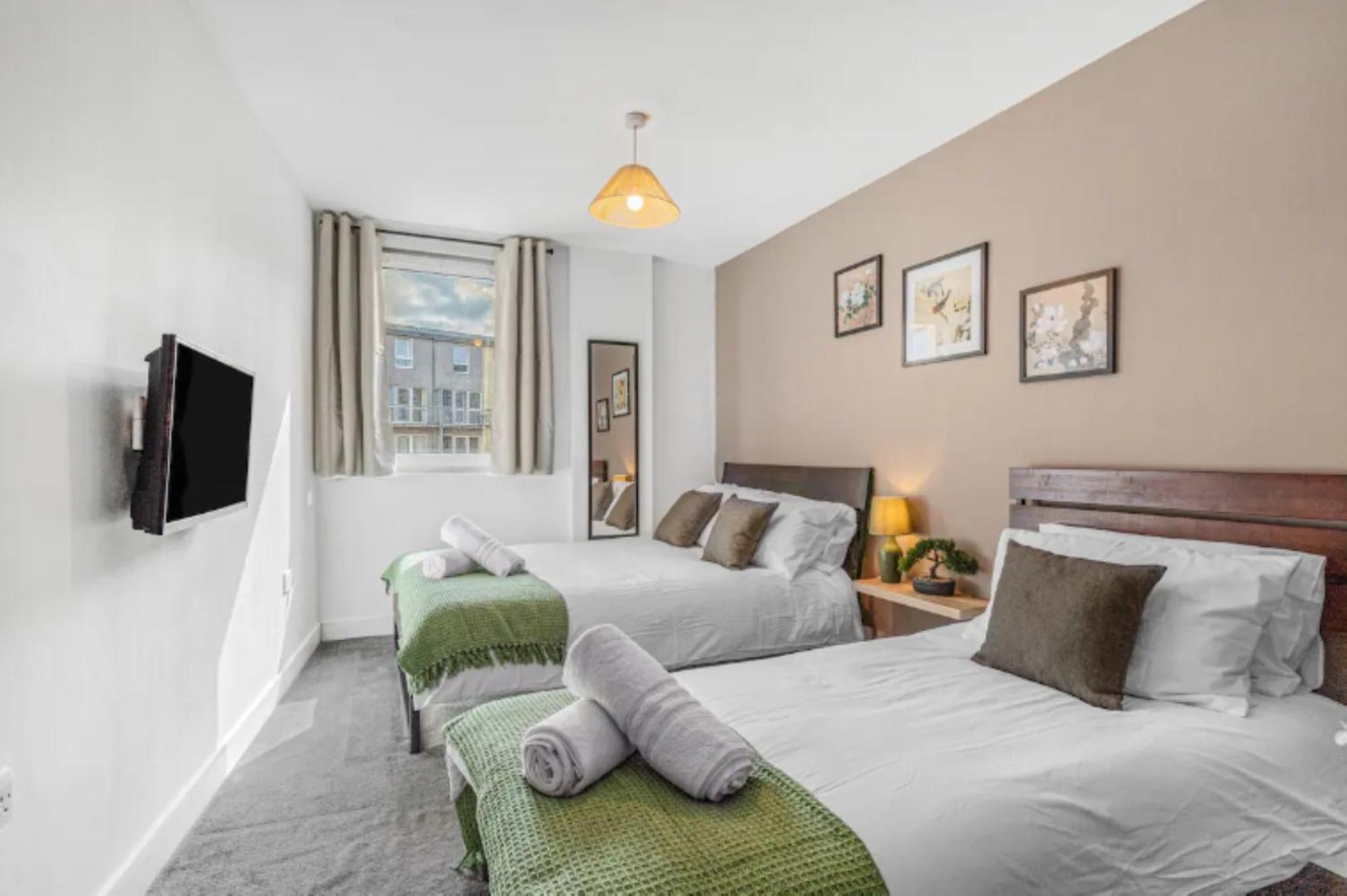 Oriental Suite 2 Bed 2 Bath Netflix And Free Parking, Games- Maihom Birmingham Eksteriør billede